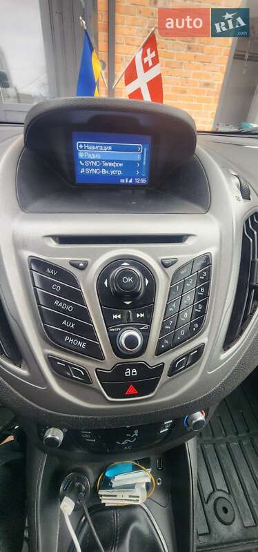 Грузовой фургон Ford Transit Courier 2015 в Луцке