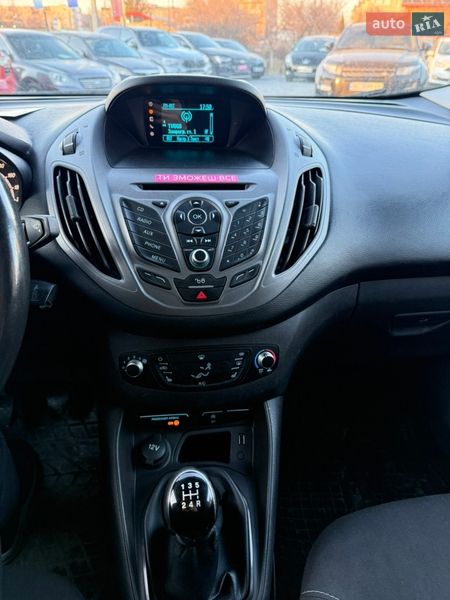 Вантажний фургон Ford Transit Courier 2016 в Стрию