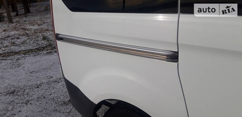 Мінівен Ford Transit Custom 2014 в Ватутіному