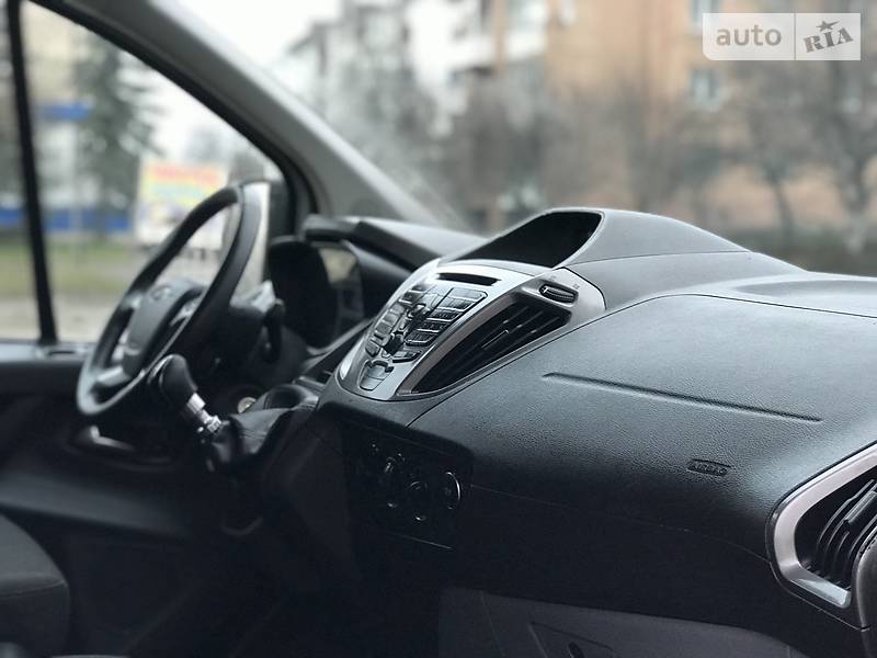Вантажопасажирський фургон Ford Transit Custom 2014 в Дубні