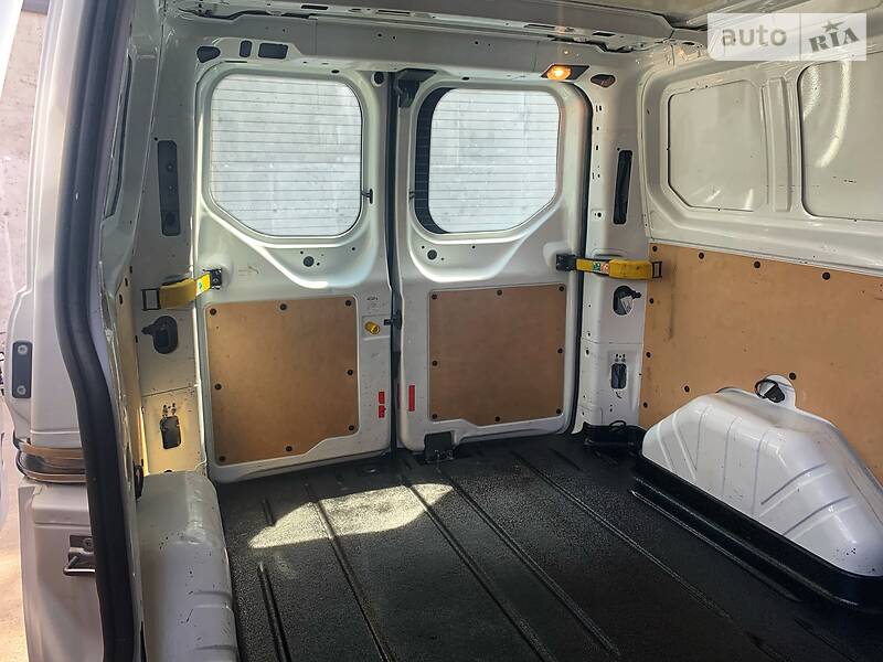 Вантажопасажирський фургон Ford Transit Custom 2015 в Києві