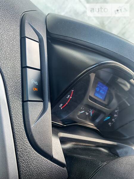 Вантажопасажирський фургон Ford Transit Custom 2015 в Києві