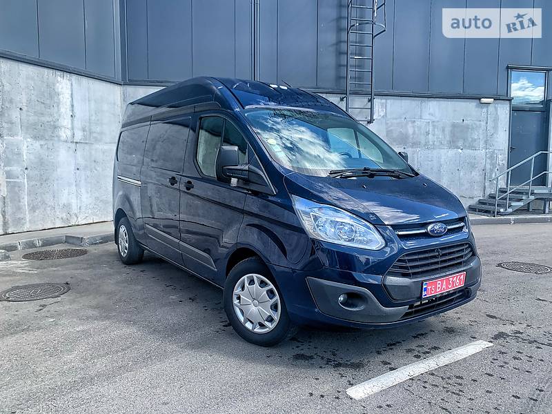 Вантажопасажирський фургон Ford Transit Custom 2015 в 