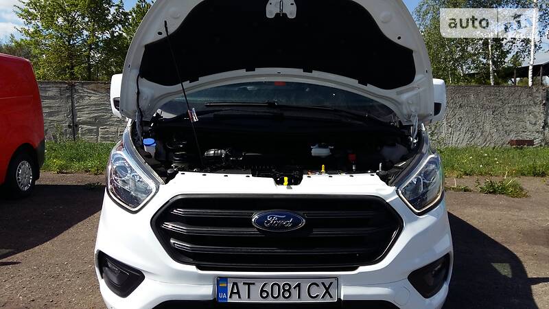 Вантажопасажирський фургон Ford Transit Custom 2018 в Івано-Франківську