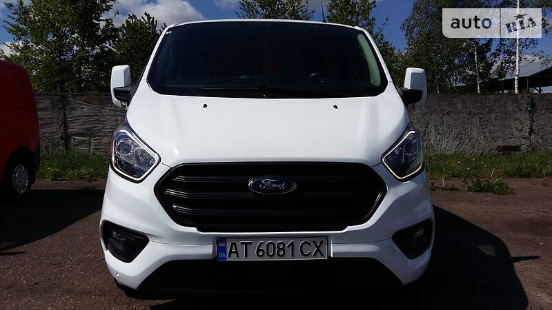 Вантажопасажирський фургон Ford Transit Custom 2018 в Івано-Франківську
