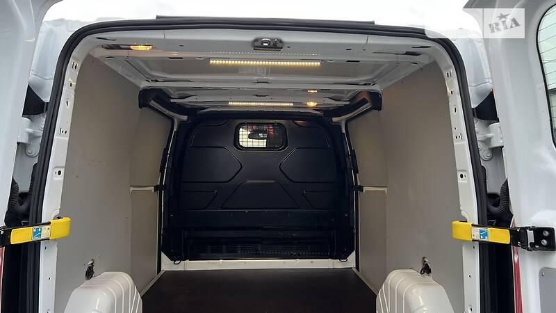 Грузовой фургон Ford Transit Custom 2017 в Луцке фото 14 Грузовой фургон Ford Transit Custom 2017 в Луцке