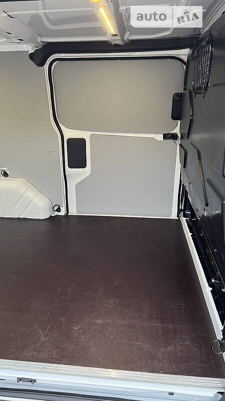 Грузовой фургон Ford Transit Custom 2017 в Луцке фото 21 Грузовой фургон Ford Transit Custom 2017 в Луцке