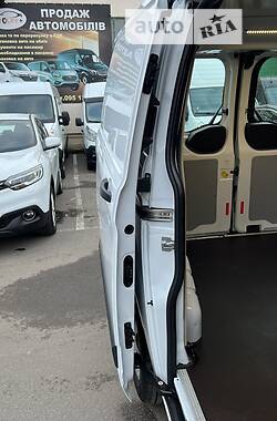 Грузовой фургон Ford Transit Custom 2017 в Луцке