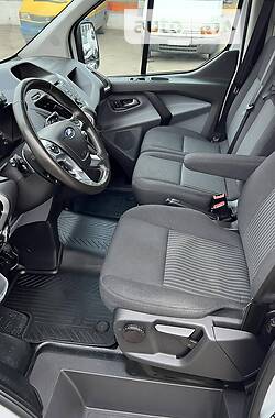 Грузовой фургон Ford Transit Custom 2017 в Луцке