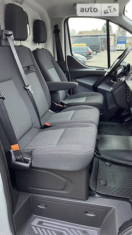 Грузовой фургон Ford Transit Custom 2017 в Луцке фото 52 Грузовой фургон Ford Transit Custom 2017 в Луцке