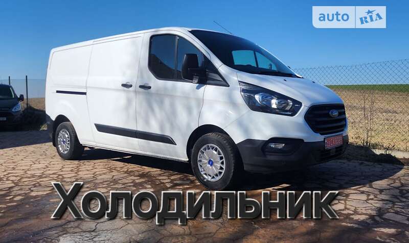 Вантажний фургон Ford Transit Custom 2019 в Нововолинську