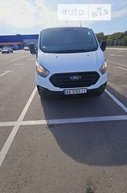 Вантажний фургон Ford Transit Custom 2018 в Ужгороді