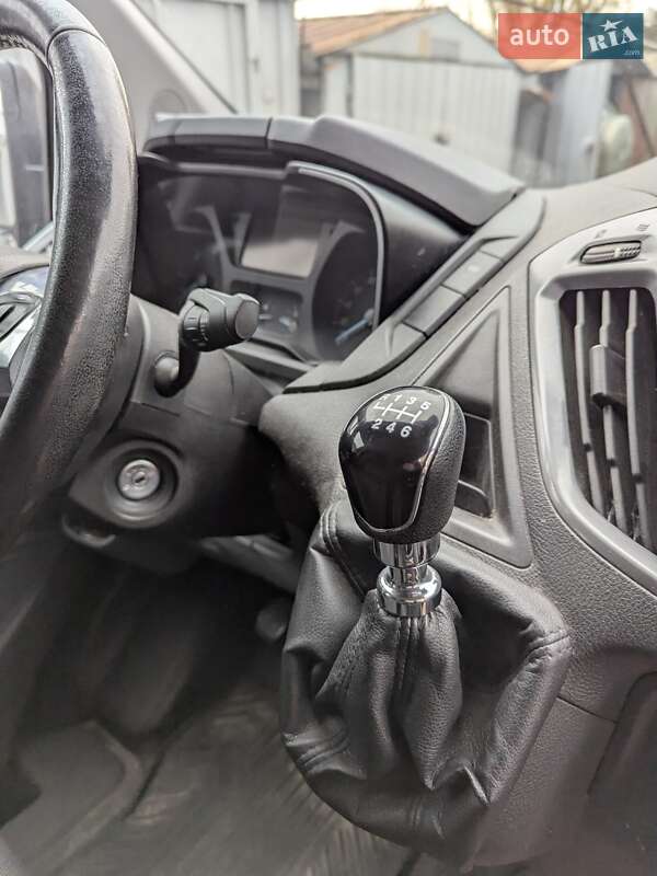 Вантажний фургон Ford Transit Custom 2017 в Києві