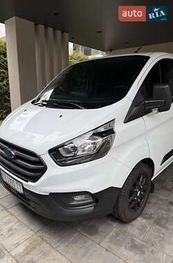 Вантажний фургон Ford Transit Custom 2022 в 