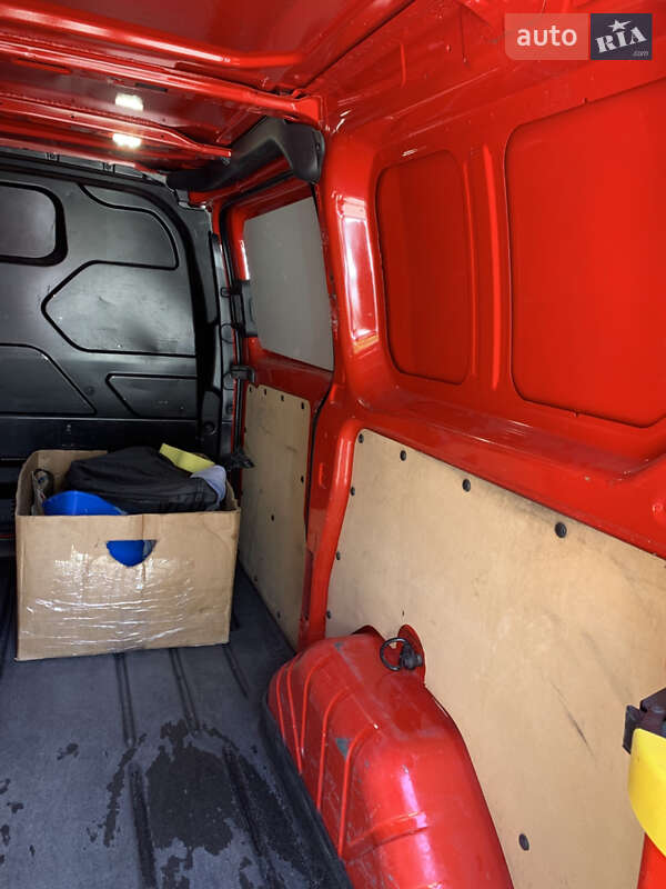 Вантажний фургон Ford Transit Custom 2015 в Львові