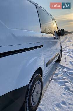 Вантажопасажирський фургон Ford Transit Custom 2018 в 