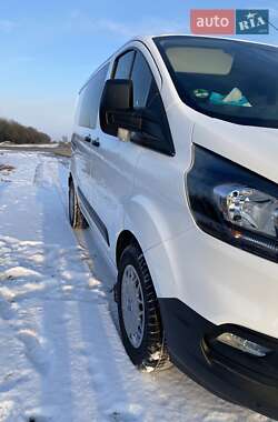 Вантажопасажирський фургон Ford Transit Custom 2018 в 