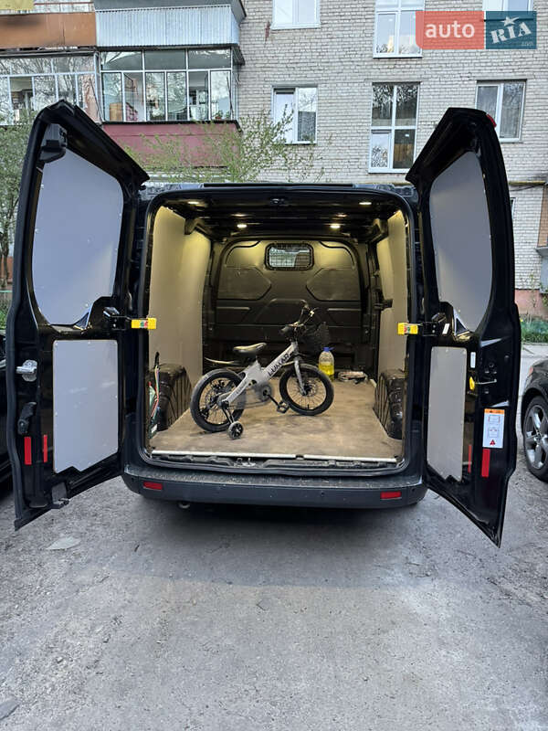 Вантажний фургон Ford Transit Custom 2017 в Львові фото 5 Вантажний фургон Ford Transit Custom 2017 в Львові