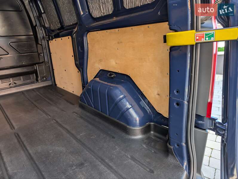 Вантажний фургон Ford Transit Custom 2014 в Івано-Франківську
