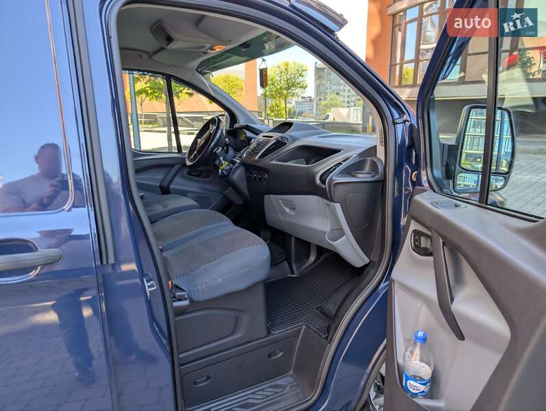 Вантажний фургон Ford Transit Custom 2014 в Івано-Франківську