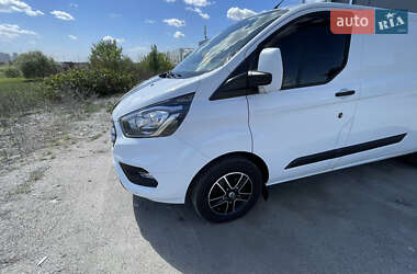 Грузовой фургон Ford Transit Custom 2018 в 