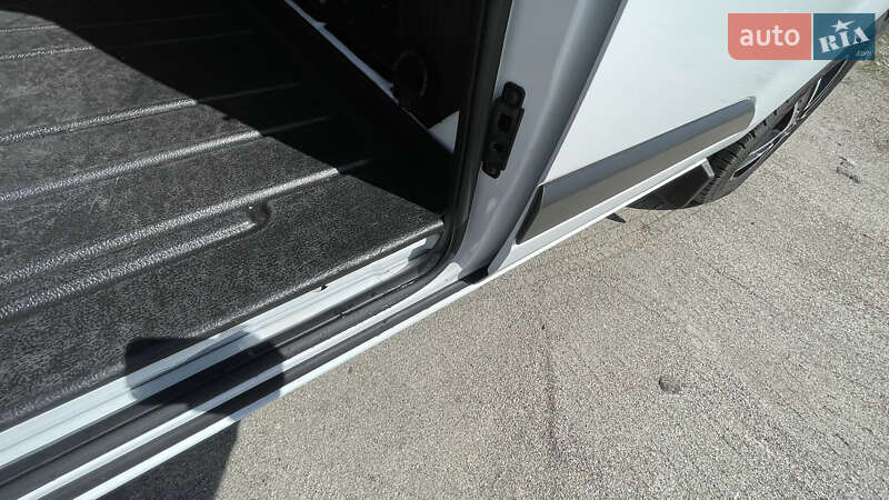 Вантажний фургон Ford Transit Custom 2018 в Києві