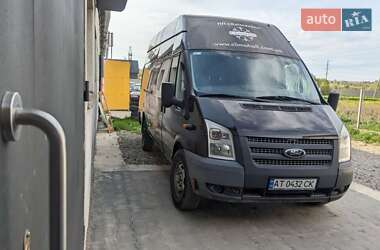 Ліфтбек Ford Transit Custom 2013 в 