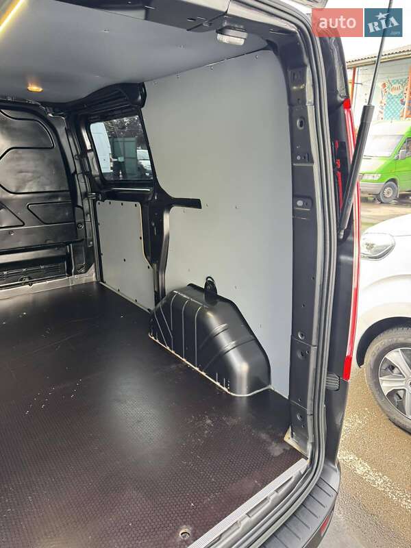 Вантажний фургон Ford Transit Custom 2020 в Луцьку