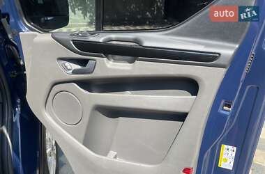 Грузопассажирский фургон Ford Transit Custom 2019 в 