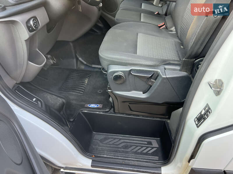 Вантажний фургон Ford Transit Custom 2020 в Радомишлі фото 20 Вантажний фургон Ford Transit Custom 2020 в Радомишлі