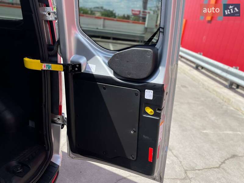 Мінівен Ford Transit Custom 2019 в Києві