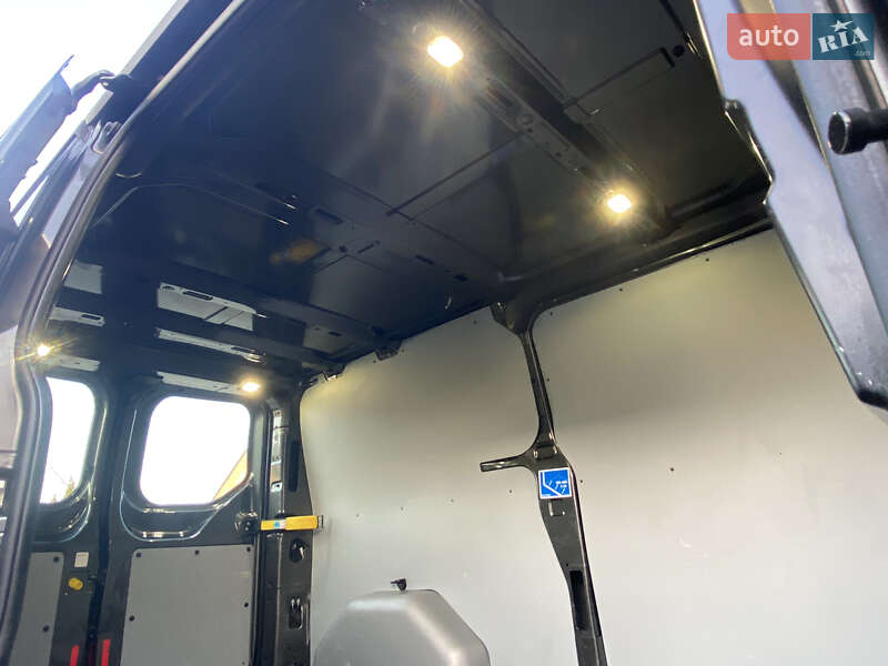 Вантажний фургон Ford Transit Custom 2016 в Ковелі