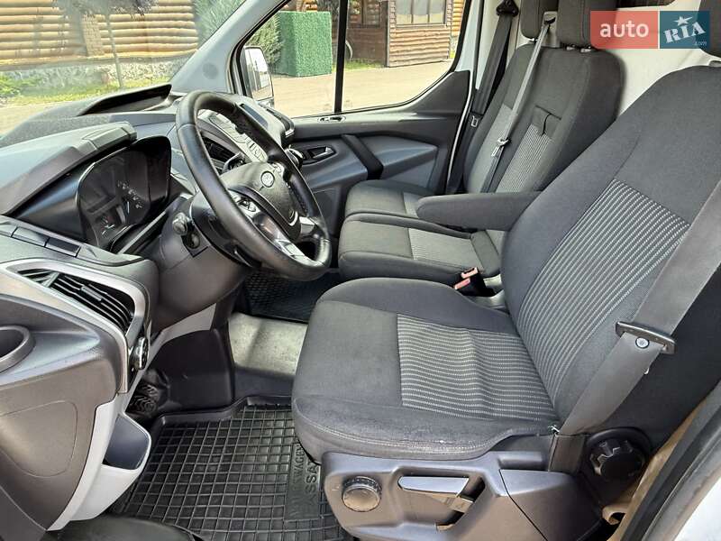 Вантажний фургон Ford Transit Custom 2015 в Києві