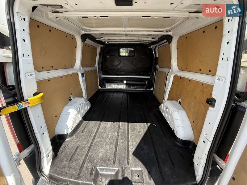 Вантажний фургон Ford Transit Custom 2015 в Києві