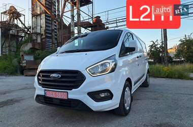 Вантажний фургон Ford Transit Custom 2021 в Бережанах