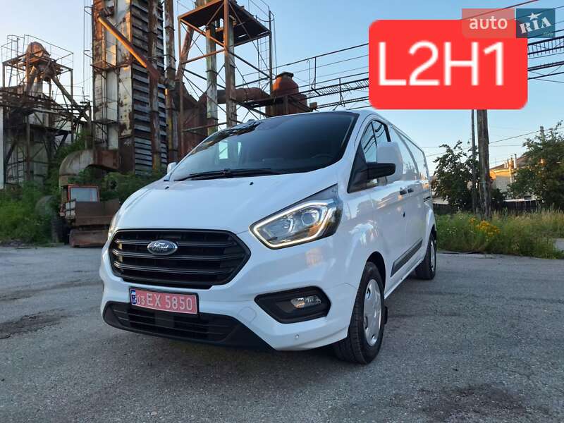 Вантажний фургон Ford Transit Custom 2021 в Бережанах
