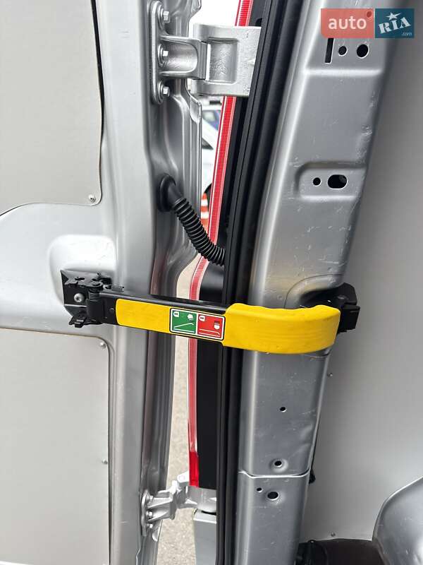 Вантажний фургон Ford Transit Custom 2020 в Луцьку