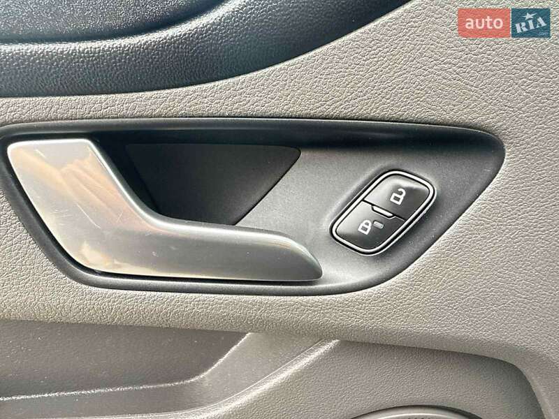 Вантажний фургон Ford Transit Custom 2020 в Луцьку