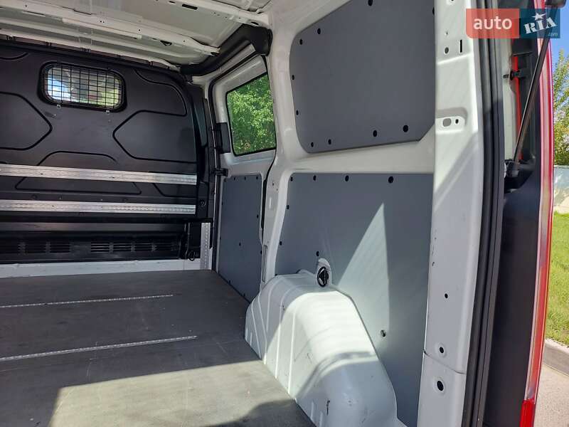 Вантажний фургон Ford Transit Custom 2016 в Рівному