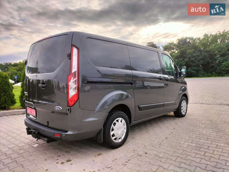 Вантажний фургон Ford Transit Custom 2018 в Дунаївцях
