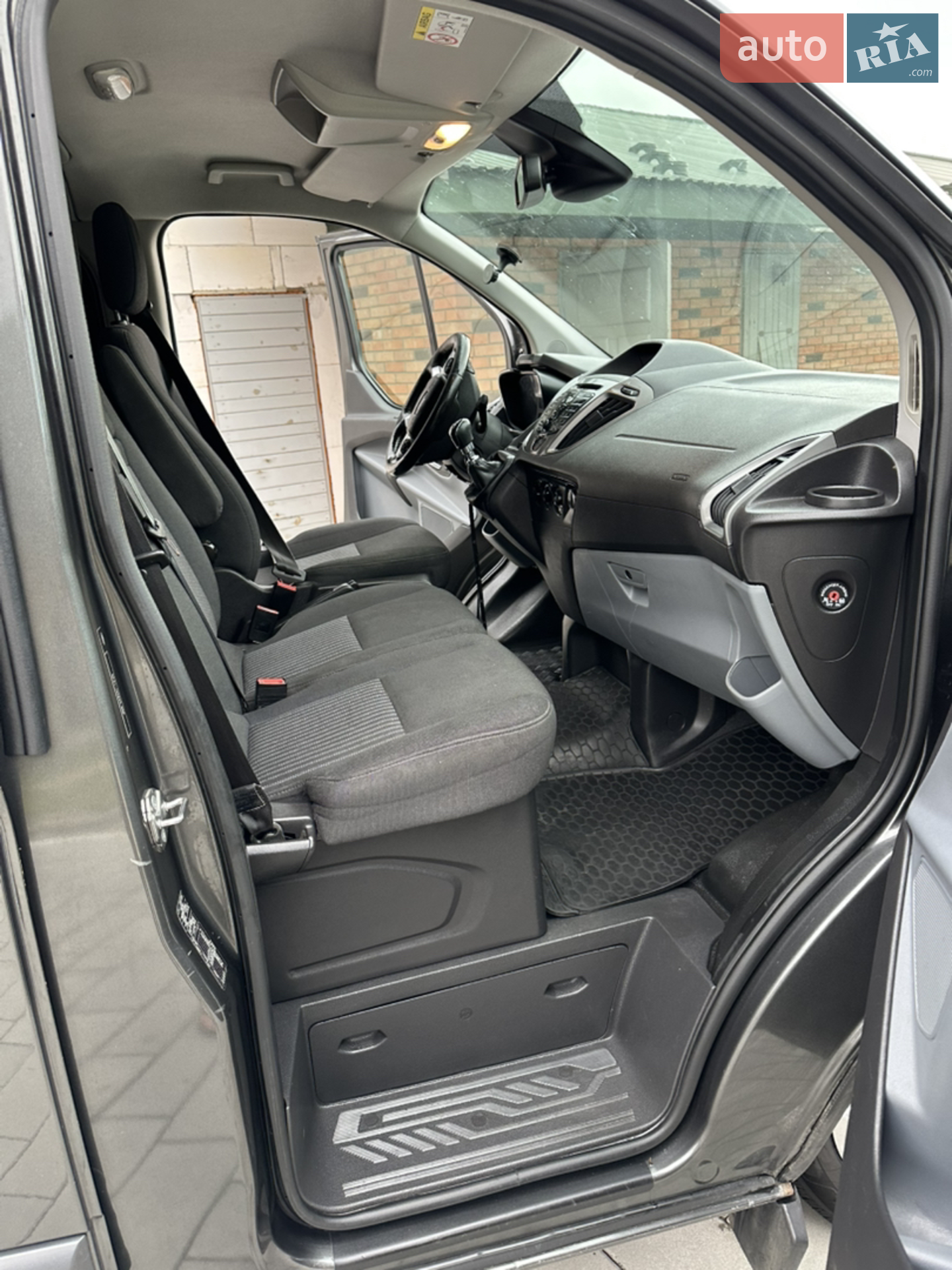 2017 Ford Transit Connect - мініатюра 32