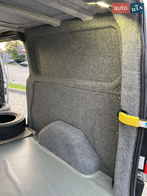 Вантажний фургон Ford Transit Custom 2017 в Івано-Франківську