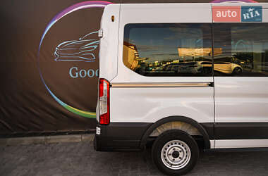 Минивэн Ford Transit Custom 2015 в 