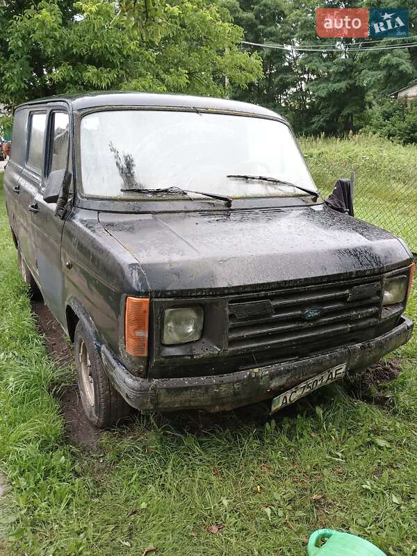 Вантажний фургон Ford Transit Custom 2023 в Римачі