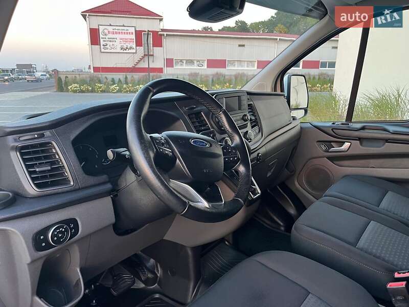 Вантажний фургон Ford Transit Custom 2019 в Луцьку
