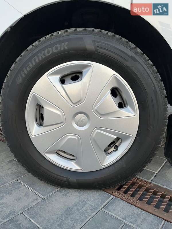 Вантажний фургон Ford Transit Custom 2019 в Луцьку