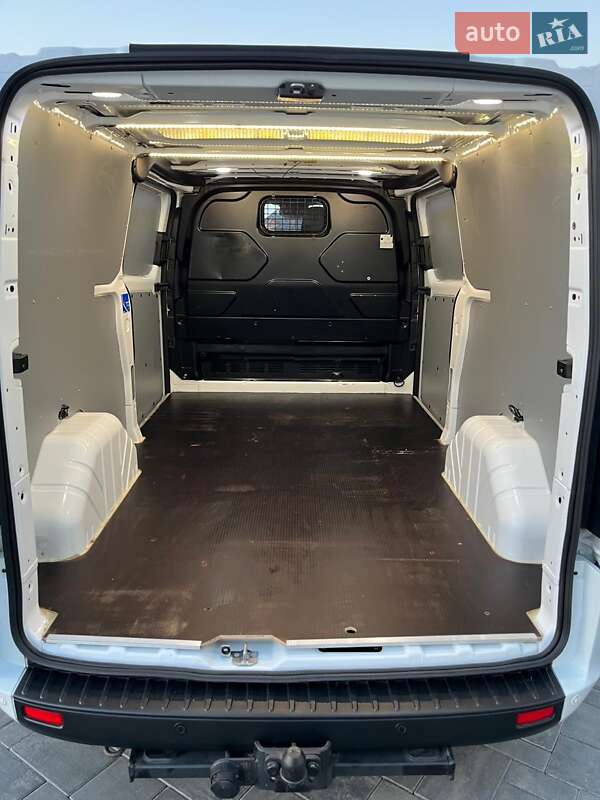 Вантажний фургон Ford Transit Custom 2019 в Луцьку