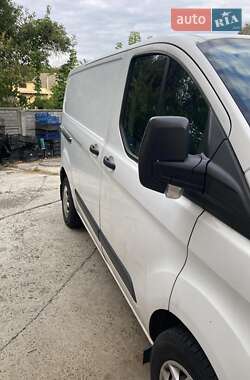 Грузовой фургон Ford Transit Custom 2015 в 