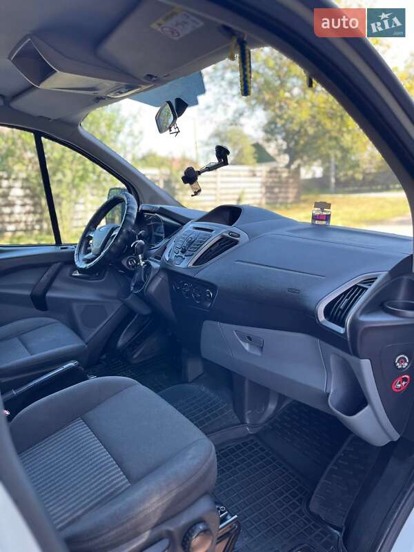 Грузопассажирский фургон Ford Transit Custom 2014 в Коростене