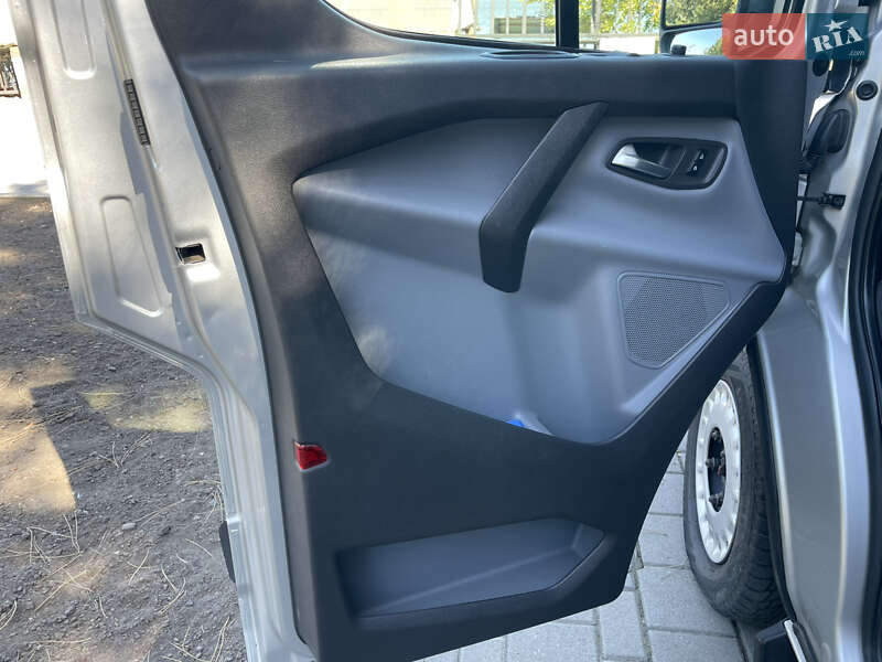 Грузовой фургон Ford Transit Custom 2017 в Днепре фото 24 Грузовой фургон Ford Transit Custom 2017 в Днепре
